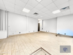 11 Meserole St, Brooklyn, NY à louer Photo intérieure– Image 2 sur 5