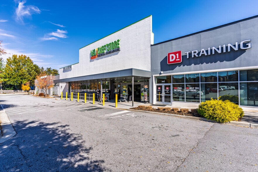 6317-6339 NE Roswell Rd, Atlanta, GA à louer - Photo de l’immeuble – Image 2 sur 7
