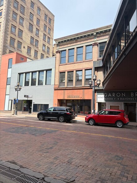 219 W 1st St, Duluth, MN à louer - Photo de l’immeuble – Image 3 sur 13