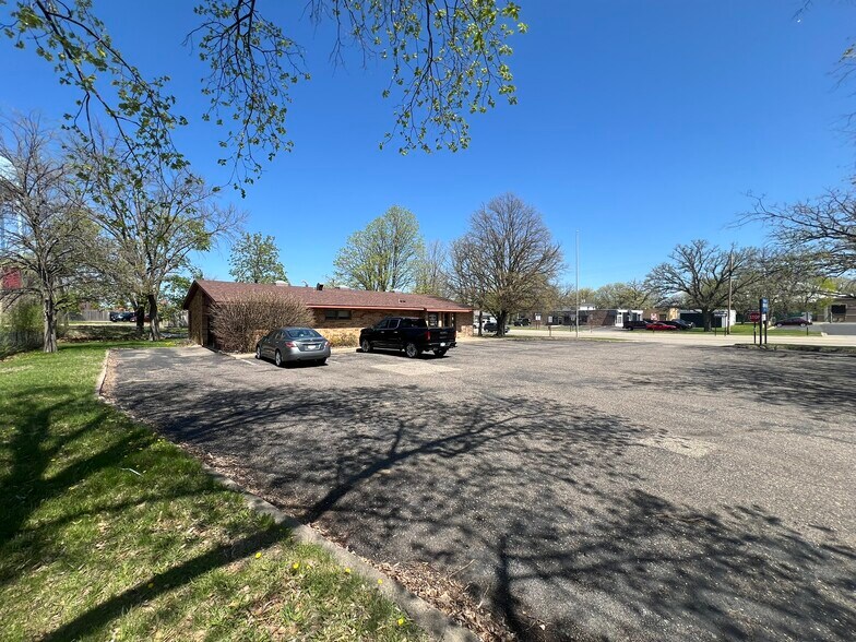 330 NW Northdale Blvd, Minneapolis, MN à vendre - Photo de l’immeuble – Image 3 sur 3