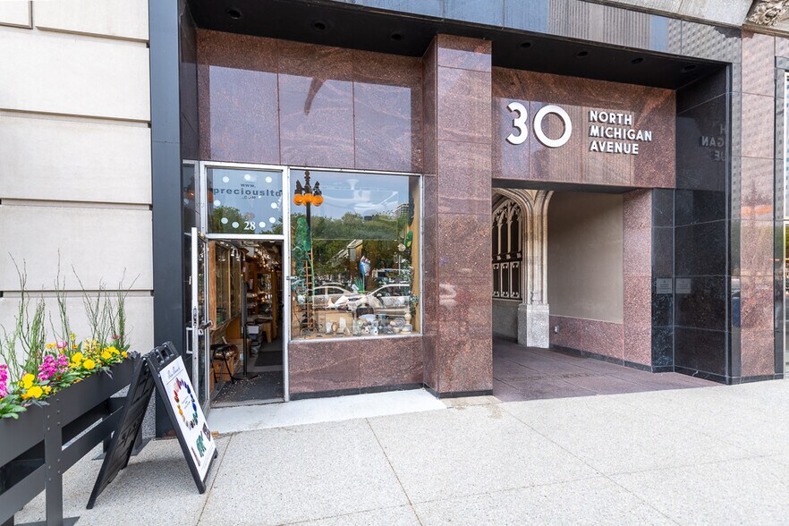 30 N Michigan Ave, Chicago, IL à louer - Photo de l’immeuble – Image 3 sur 10