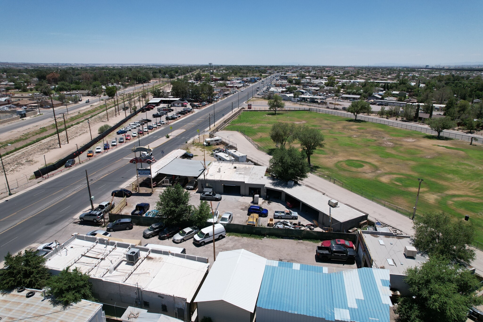 8326 Alameda Ave, El Paso, TX à vendre Photo principale– Image 1 sur 16