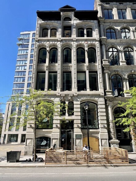 460 Rue Mcgill, Montréal, QC à louer - Photo principale – Image 2 sur 18