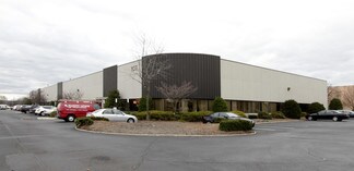 Plus de détails pour 107 Corporate Blvd, South Plainfield, NJ - Industriel/Logistique à louer
