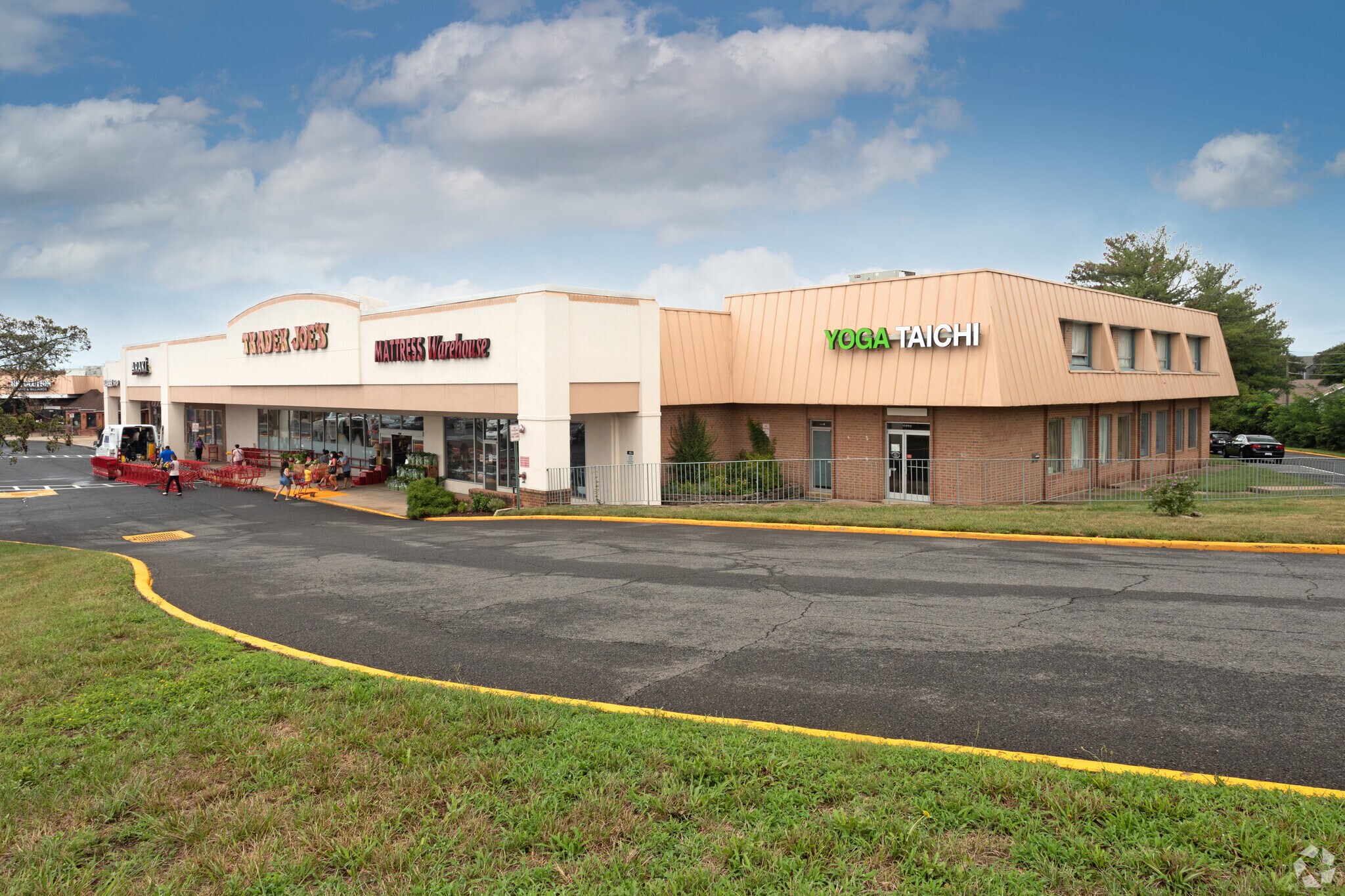 14100 Lee Hwy, Centreville, VA à louer Photo de l’immeuble– Image 1 sur 4