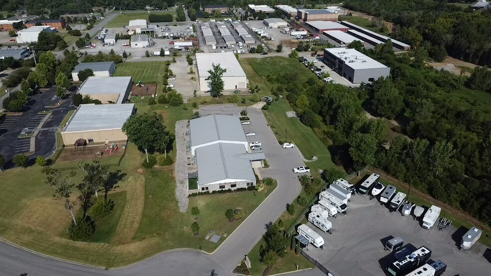 7238 Haley Industrial Dr, Nolensville, TN à vendre - Photo de l’immeuble – Image 2 sur 4