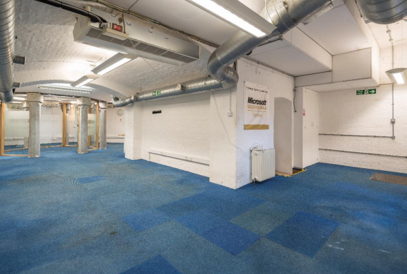 Kingsway Pl, Londres, LND EC1R 0LU - Lot 47 -  - Photo intérieure - Image 1 of 6