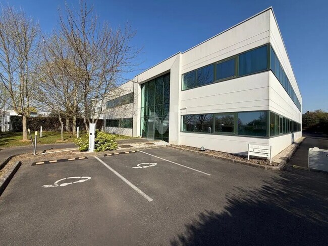 Plus de détails pour Bureau à vendre