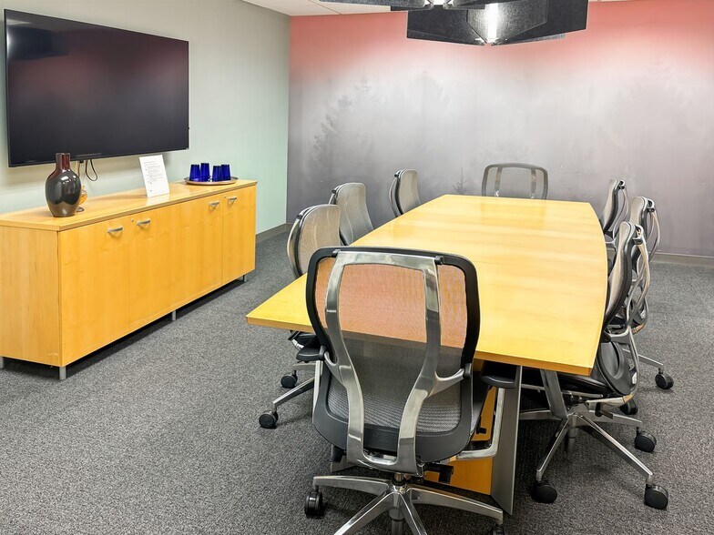 609 SW 8th St, Bentonville, AR à louer - Photo intérieure – Image 3 sur 13