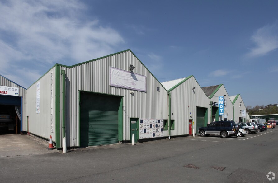 238-242 Netherton Rd, Glasgow à louer - Photo de l’immeuble – Image 3 sur 16