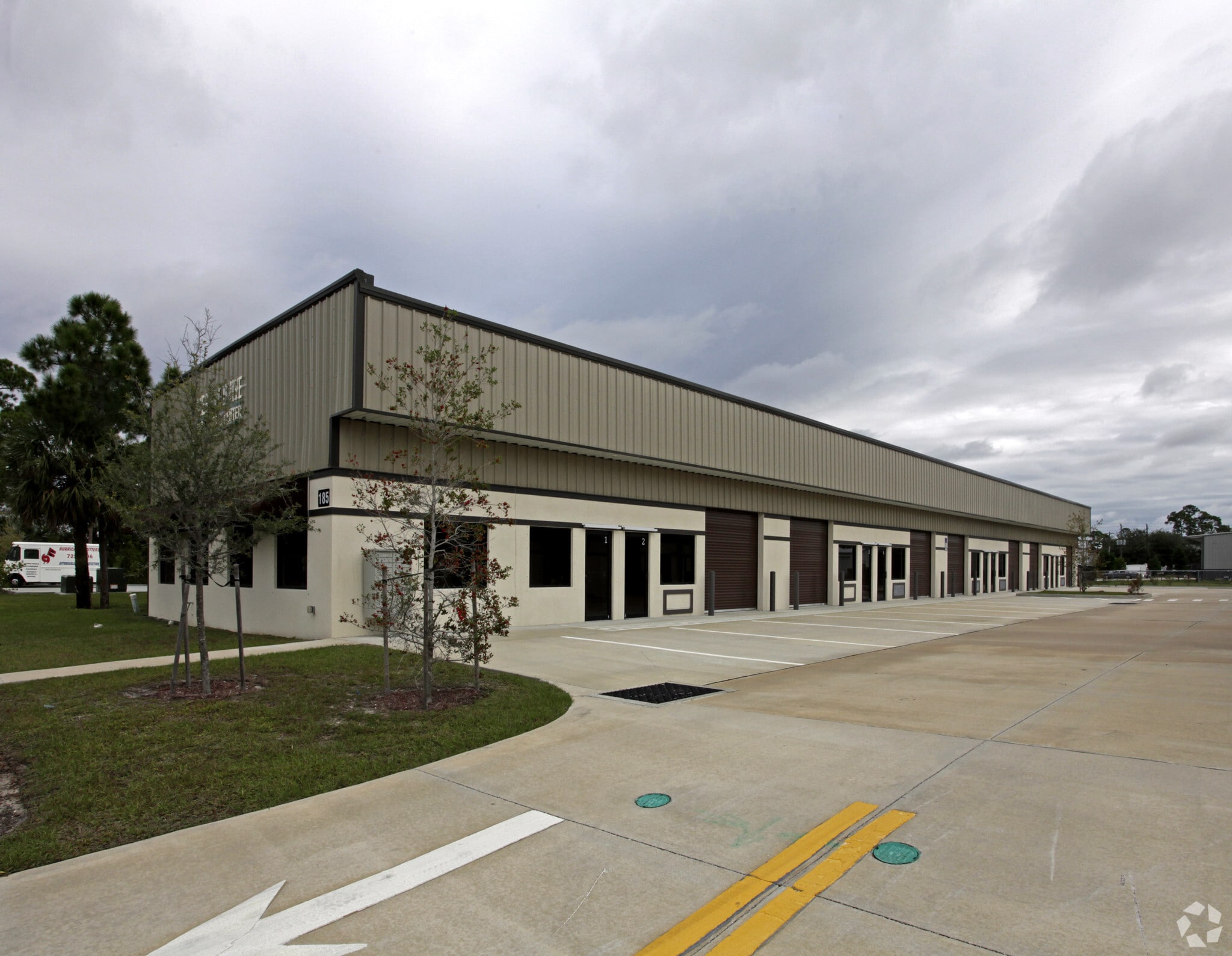 185 West Dr, Melbourne, FL à louer Photo principale– Image 1 sur 4