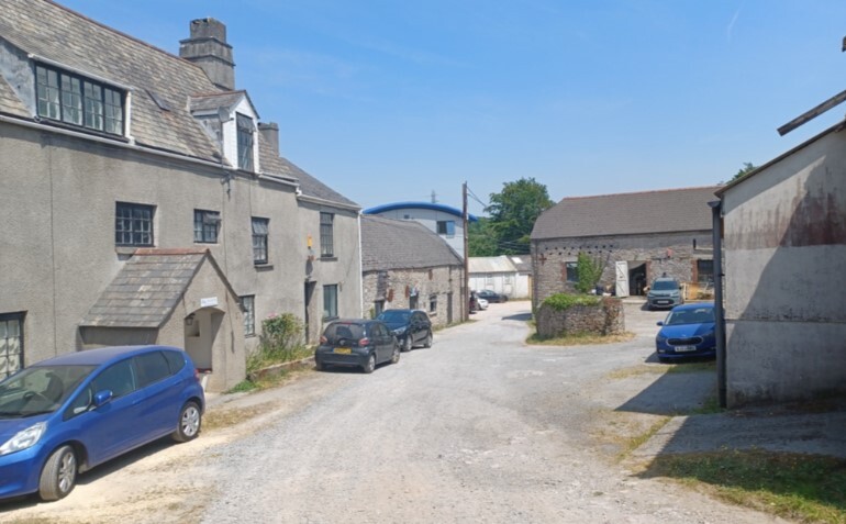 Colesdown Hl, Plymouth à louer - Photo principale – Image 1 sur 4