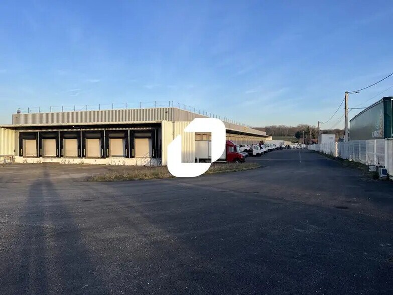 Industriel/Logistique dans Cuvilly à vendre - Photo de l’immeuble – Image 1 sur 7