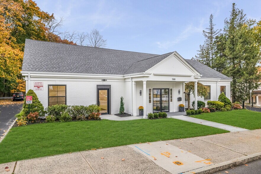 500 Ashford Ave, Ardsley, NY à louer - Photo de l’immeuble – Image 2 sur 6