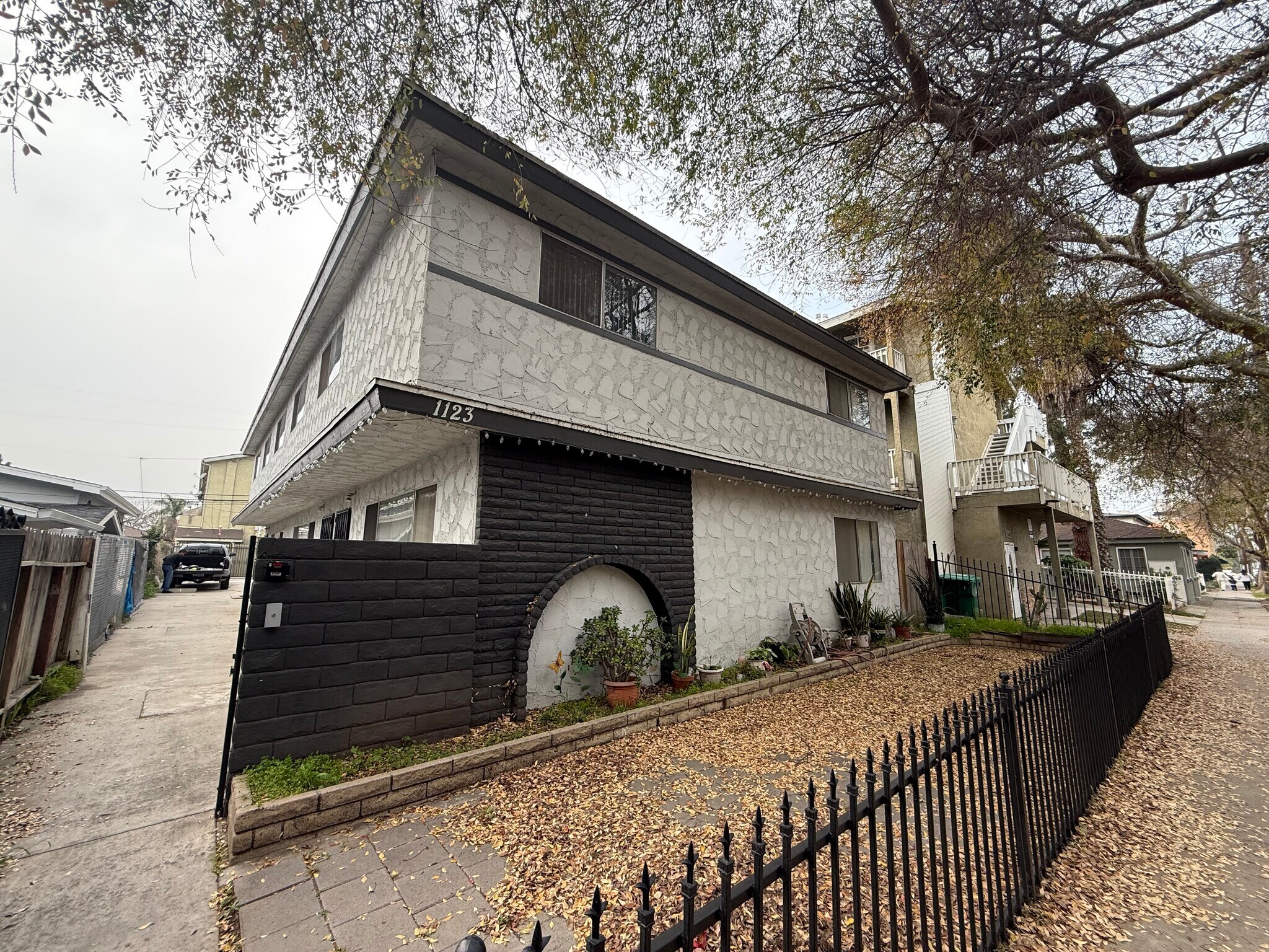 1123 Ohio Ave, Long Beach, CA à vendre Photo principale– Image 1 sur 20