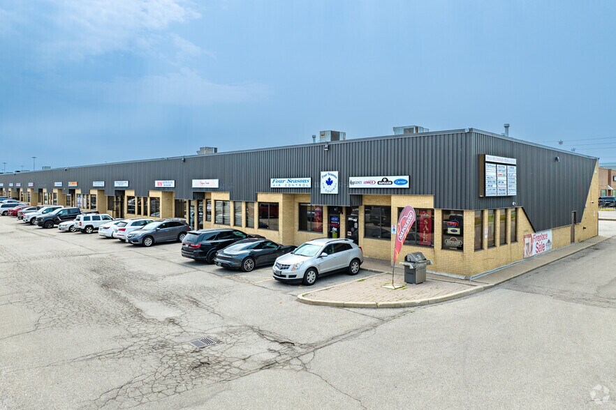1060 Britannia Rd E, Mississauga, ON à vendre - Photo principale – Image 1 sur 4