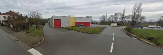 Plus de détails pour Local d’activités à vendre