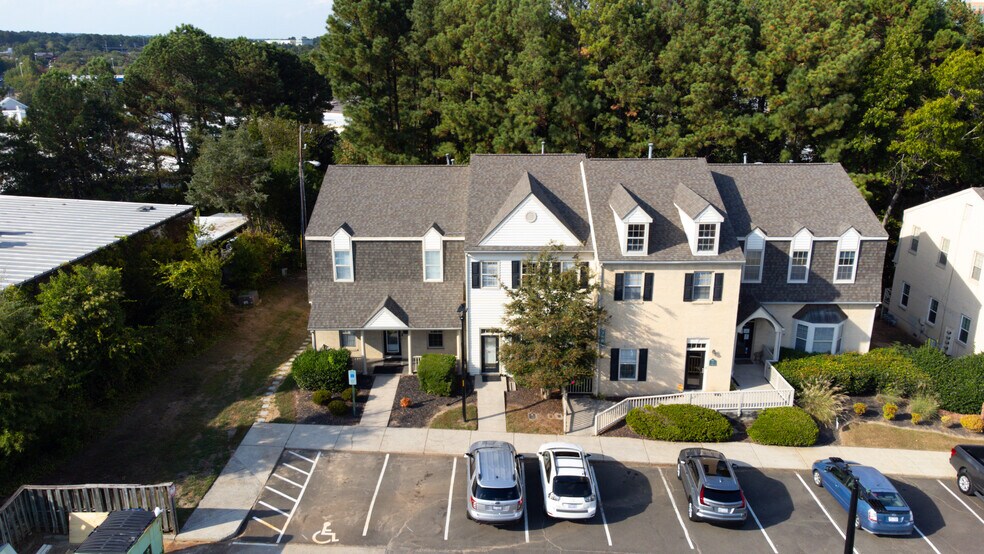 1804 Martin Luther King Jr Pky, Durham, NC à louer - Photo de l’immeuble – Image 2 sur 4