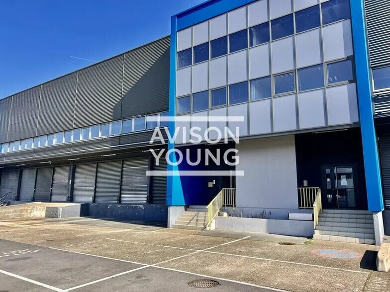 Industriel/Logistique dans Aulnay-sous-Bois à louer - Photo de l’immeuble – Image 2 sur 9