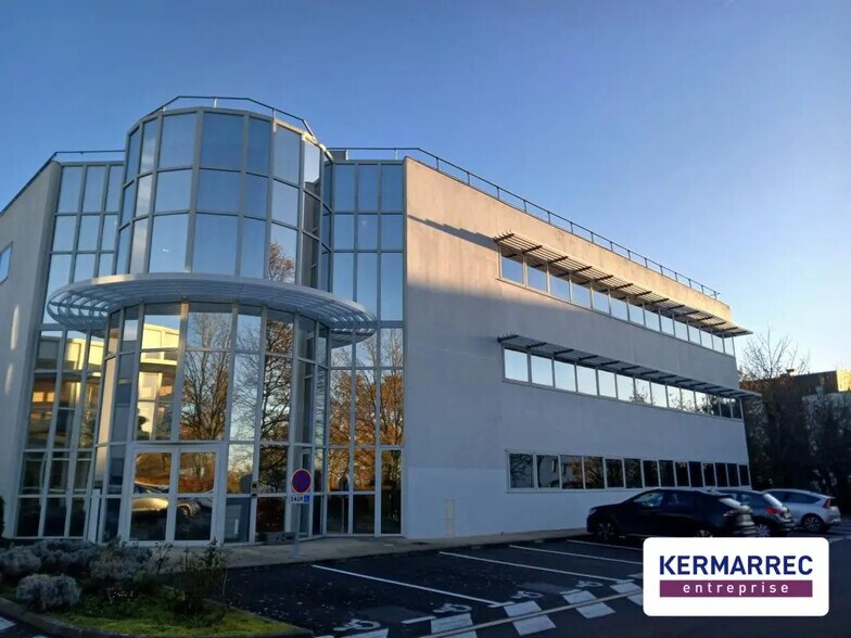 Bureau dans Carquefou à louer - Photo de l’immeuble – Image 1 sur 9