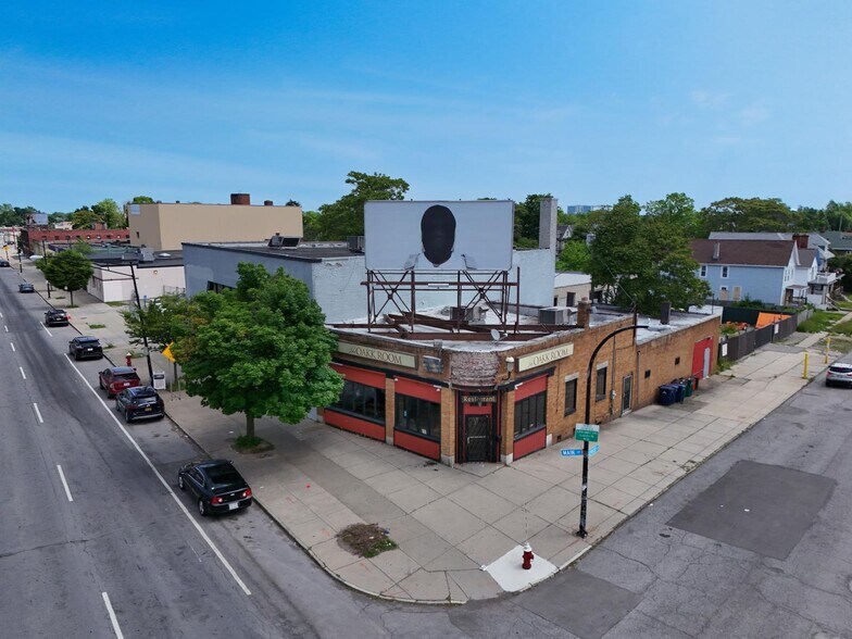 1435 Main St, Buffalo, NY à vendre - Photo de l’immeuble – Image 2 sur 10