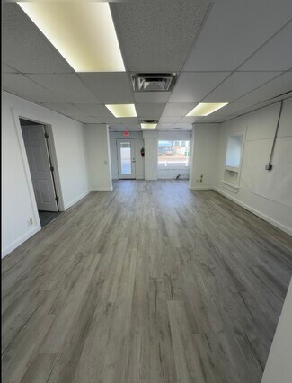 Plus de détails pour 510 N Lynn Riggs Blvd, Claremore, OK - Bureau à vendre