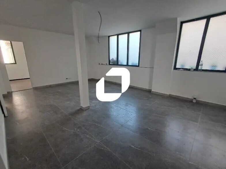 Bureau dans Arcueil à louer - Photo intérieure – Image 3 sur 9