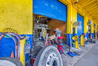 Plus de détails pour 9630 NW South River Dr, Medley, FL - Industriel/Logistique à louer