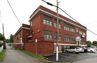 Plus de détails pour 230 E Montgomery Ave, Clarksville, IN - Bureau à vendre