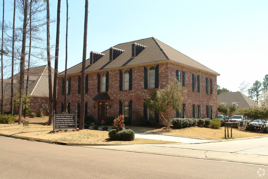 741 Avignon Dr, Ridgeland, MS à vendre - Photo principale – Image 1 sur 3