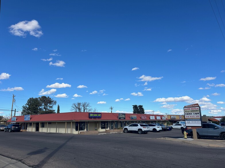 125 E Fry Blvd, Sierra Vista, AZ à louer - Photo de l’immeuble – Image 1 sur 4