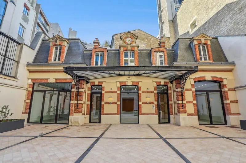 13 Avenue Hoche, Paris à louer - Photo de l’immeuble – Image 1 sur 7