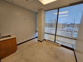 3737 N Meridian St, Indianapolis, IN à louer Photo intérieure– Image 2 sur 10