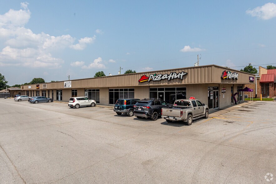 1810 W Sunset Ave, Springdale, AR à vendre - Photo de l’immeuble – Image 2 sur 14