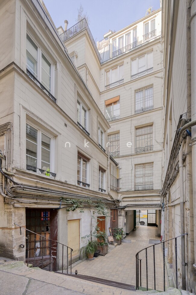 Plus de détails pour Rue Saint-Sauveur, Paris - Bureau à louer