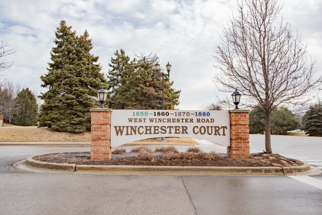 1880 W Winchester Rd, Libertyville, IL à vendre - Photo de l’immeuble – Image 2 sur 17