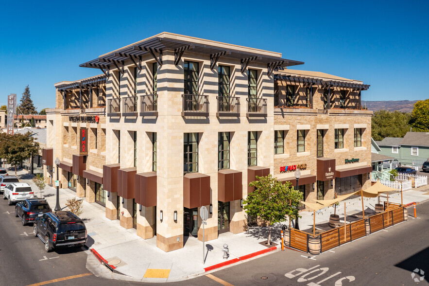 1300 Main St, Napa, CA à louer - Photo de l’immeuble – Image 3 sur 9