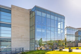 Plus de détails pour 2 Millshaw Park Ln, Leeds - Bureau à louer