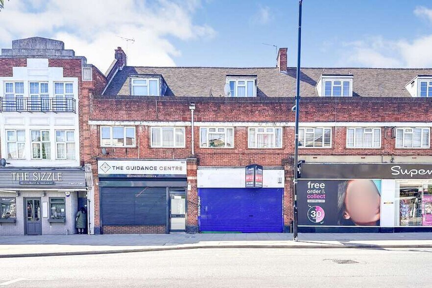 100 Victoria Rd, Ruislip à vendre - Photo de l’immeuble – Image 2 sur 3