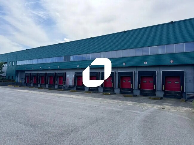 Plus de détails pour Industriel/Logistique à louer