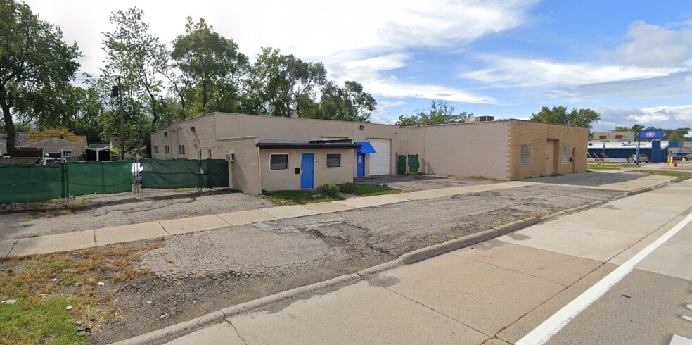 524 E 10 Mile Rd, Hazel Park, MI à vendre - Photo de l’immeuble – Image 1 sur 2
