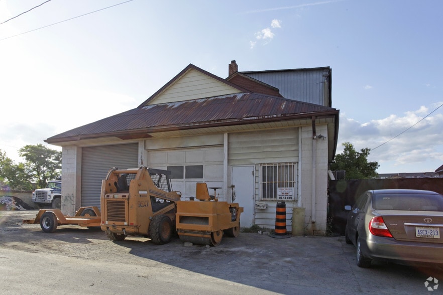 3 Burton's Ln, Vaughan, ON à vendre - Photo de l’immeuble – Image 2 sur 2
