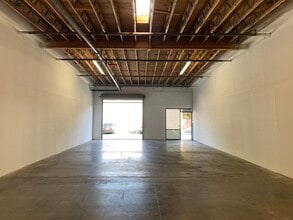 5859 Rosebud Ln, Sacramento, CA à louer Photo intérieure– Image 2 sur 2