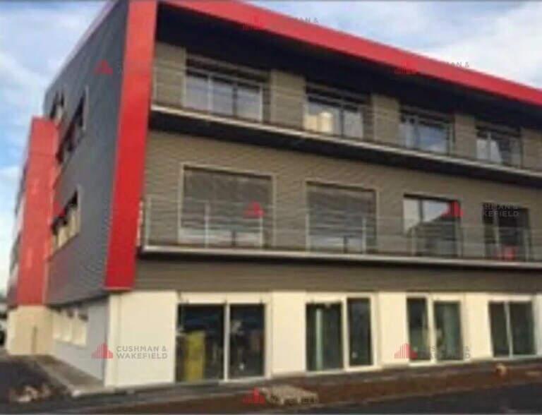 Bureau dans Besançon à louer - Photo de l’immeuble – Image 1 sur 4