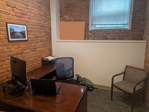 4 University Rd, Cambridge, MA à louer Photo intérieure– Image 2 sur 8