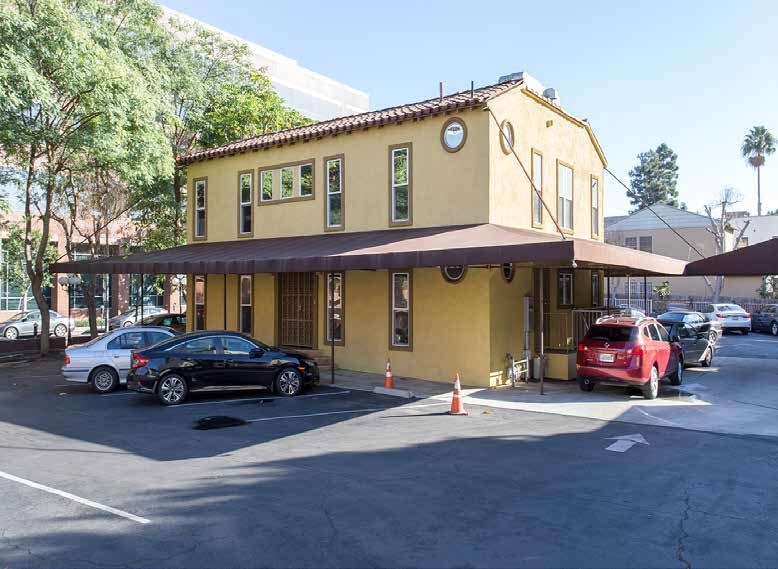 725 S Curson Ave, Los Angeles, CA à vendre - Photo principale – Image 1 sur 6