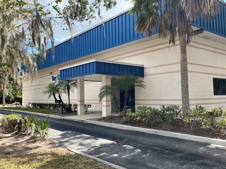 9305 Balm Riverview Rd, Riverview, FL à vendre - Photo de l’immeuble – Image 1 sur 2