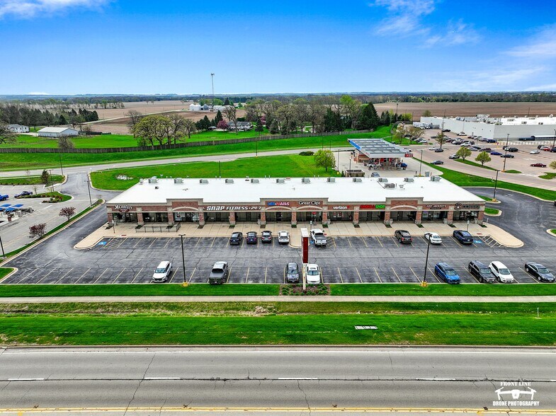 6500-6572 W Route 34, Plano, IL à louer - Photo de l’immeuble – Image 3 sur 9