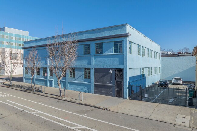 Plus de détails pour 380 Washington St, Oakland, CA - Local d'activités, Industriel/Logistique à louer