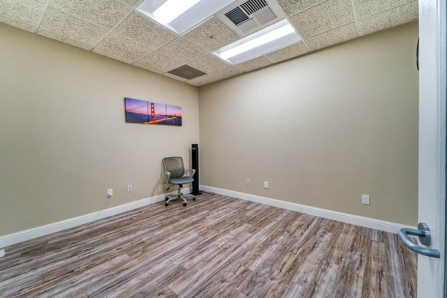 1100 Civic Center Blvd, Yuba City, CA à louer Photo intérieure– Image 1 sur 2